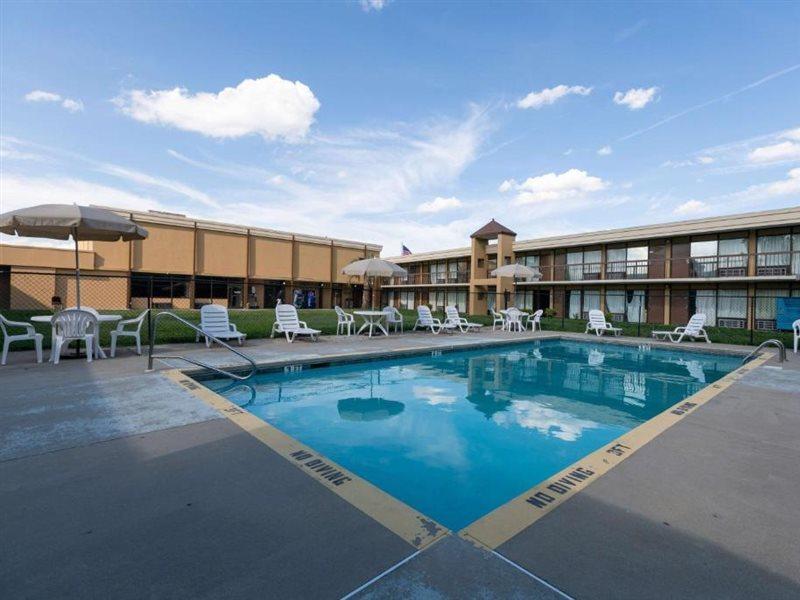 Motel Super 8 By Wyndham Goldsboro Zewnętrze zdjęcie