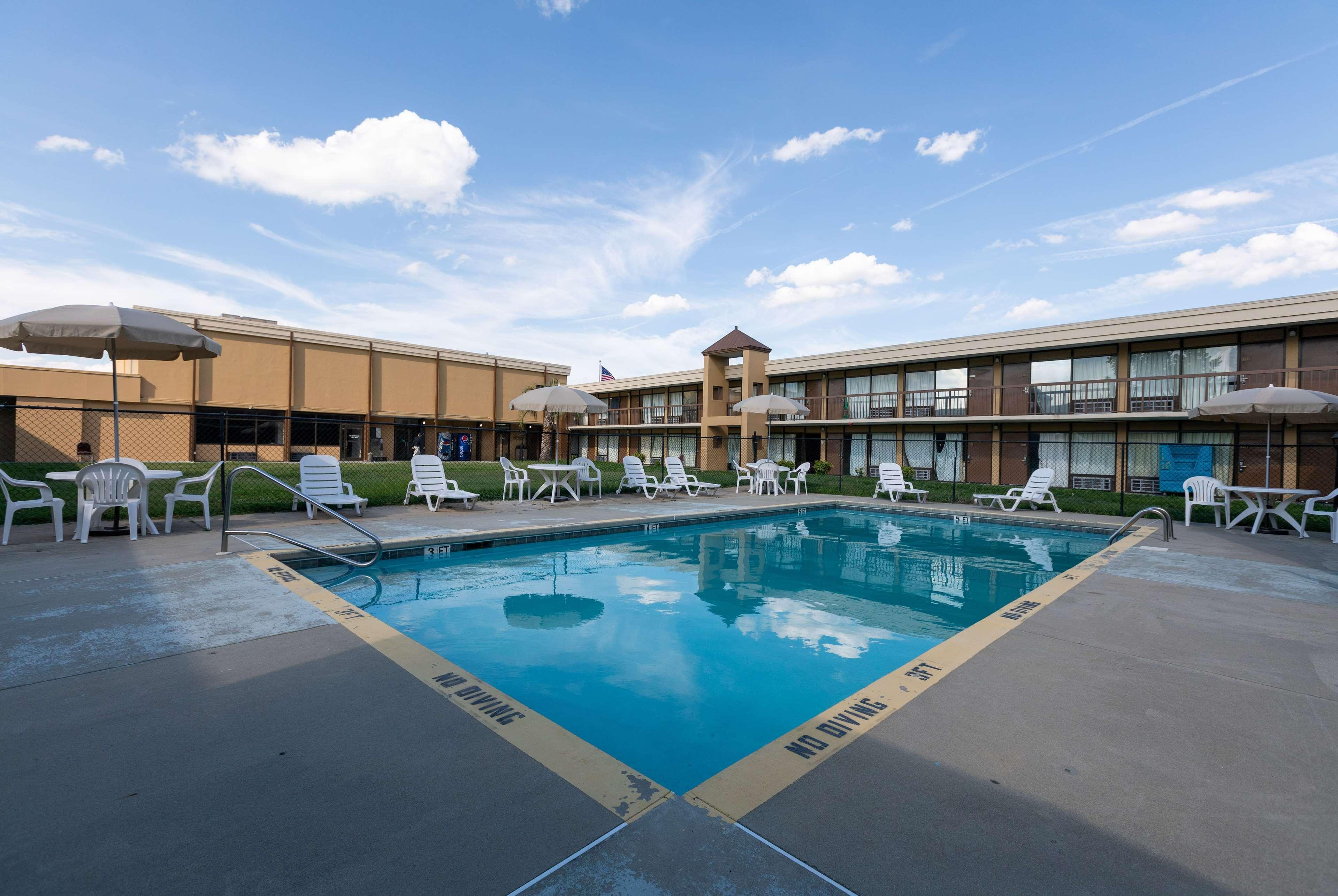Motel Super 8 By Wyndham Goldsboro Zewnętrze zdjęcie