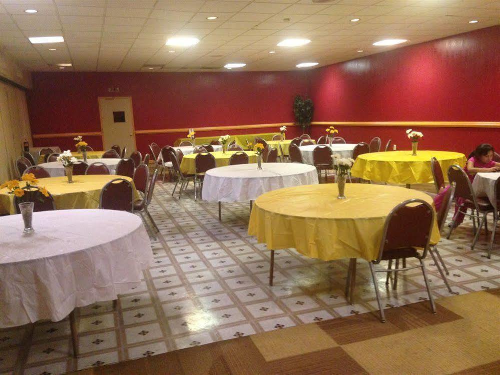 Motel Super 8 By Wyndham Goldsboro Zewnętrze zdjęcie