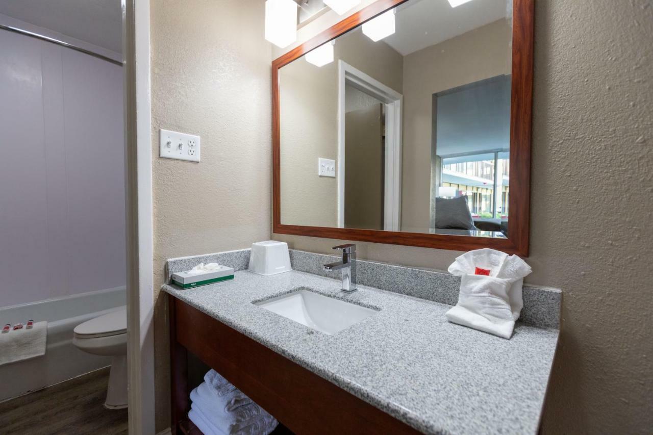 Motel Super 8 By Wyndham Goldsboro Zewnętrze zdjęcie